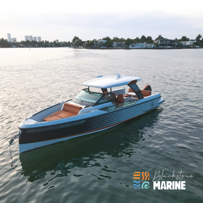 32’ saxdor custom luxury boat 3