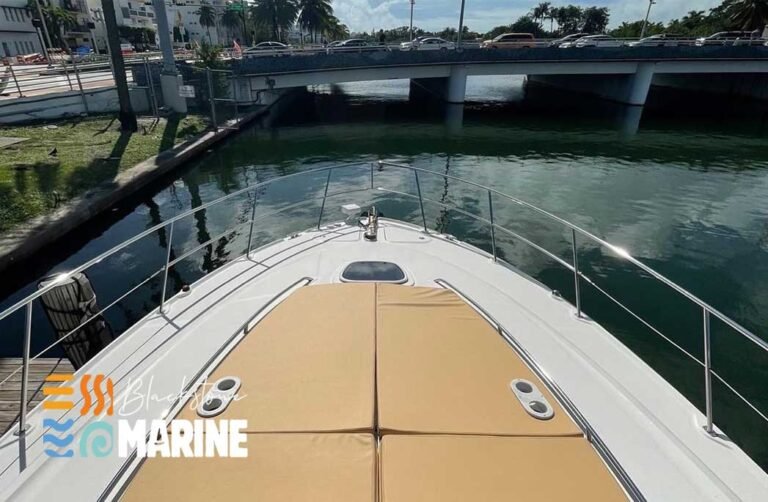 52’ searay knotty lane 9